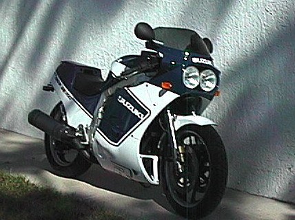 86GSXR1100BWF.jpg